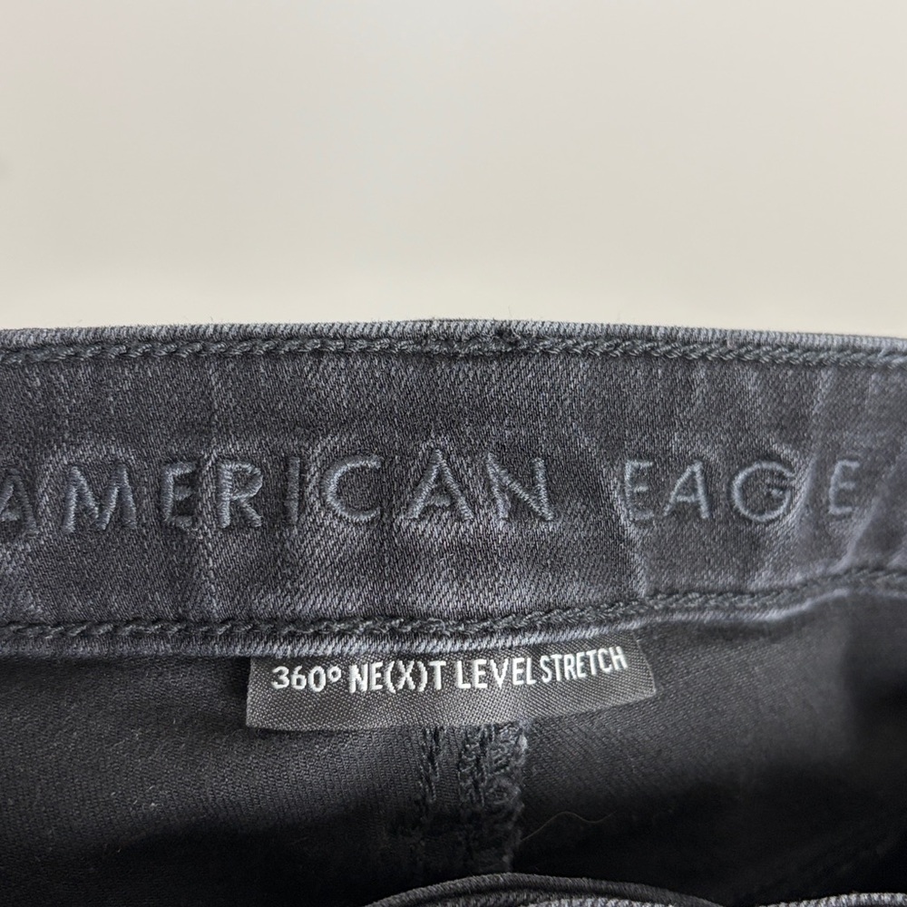 American Eagle Women's Super Hi‎ Rise Jegging SZ 8 Short - Picture 7 of 9